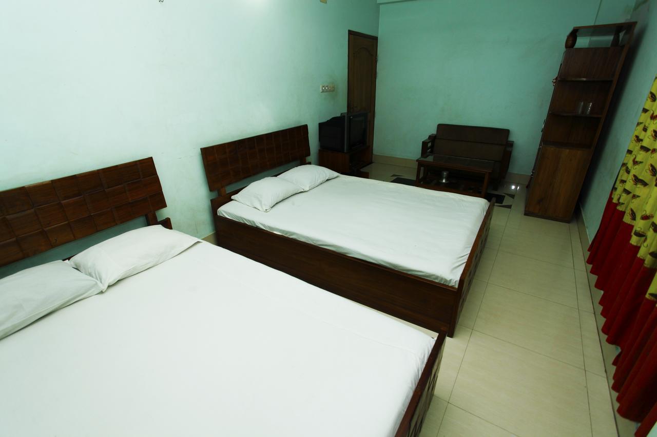 Hotel Star Park Dakhin Kattali Ruang foto