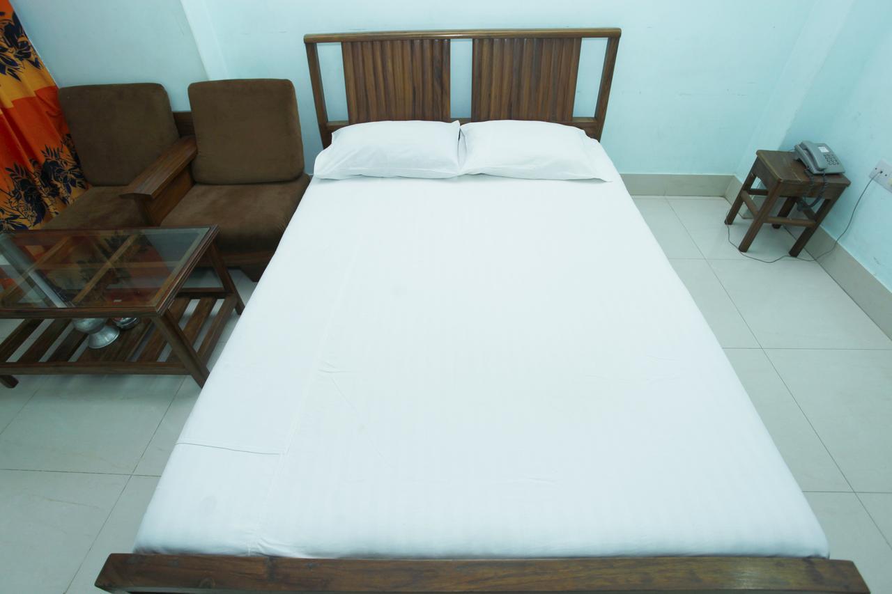 Hotel Star Park Dakhin Kattali Ruang foto
